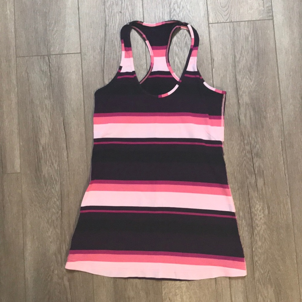 Lululemon workout top